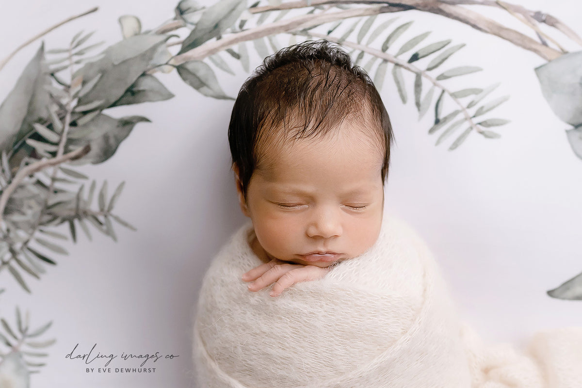 Natural Sprig Wreath - Newborn Posing Fabric