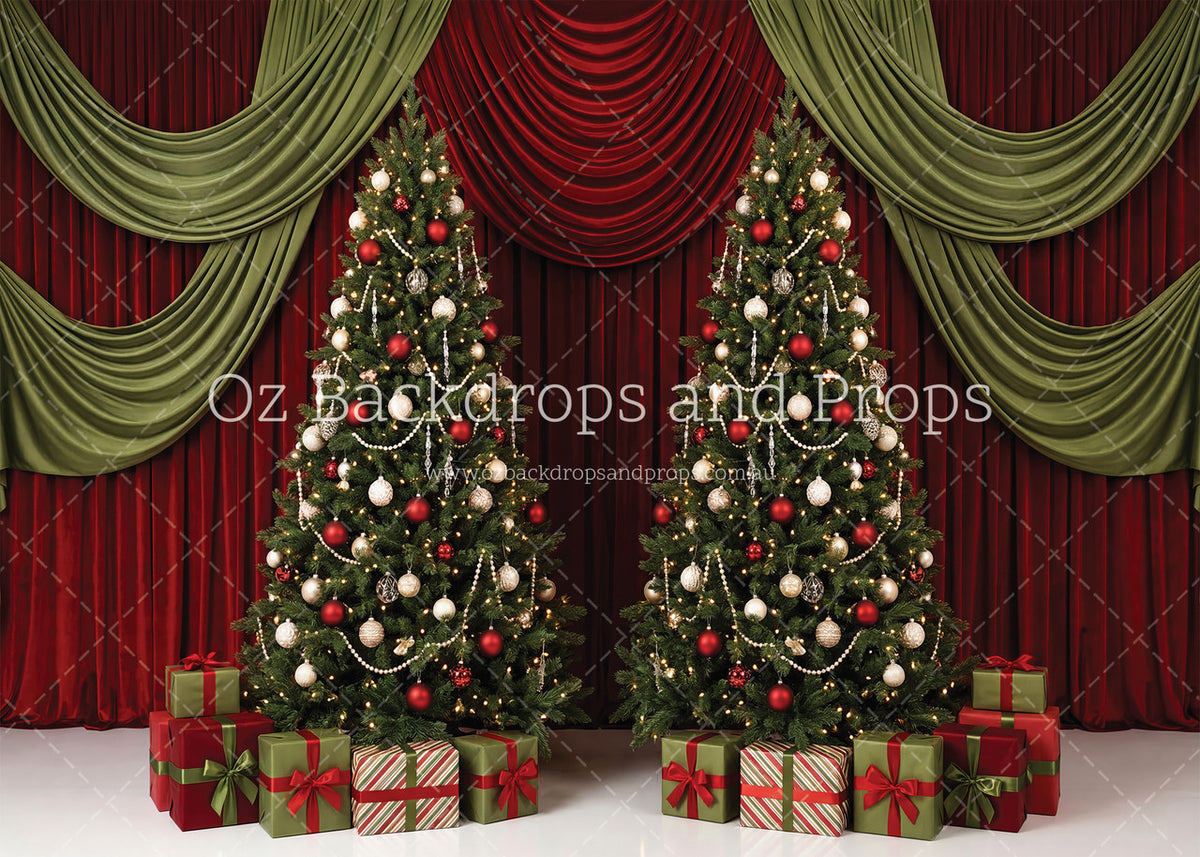 Classic Draped Christmas