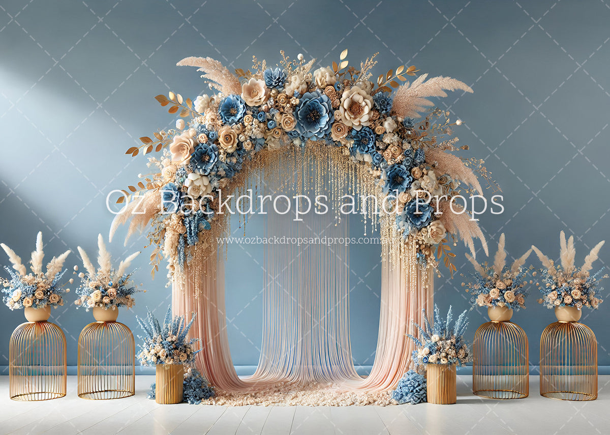 Creamy Gold Arch
