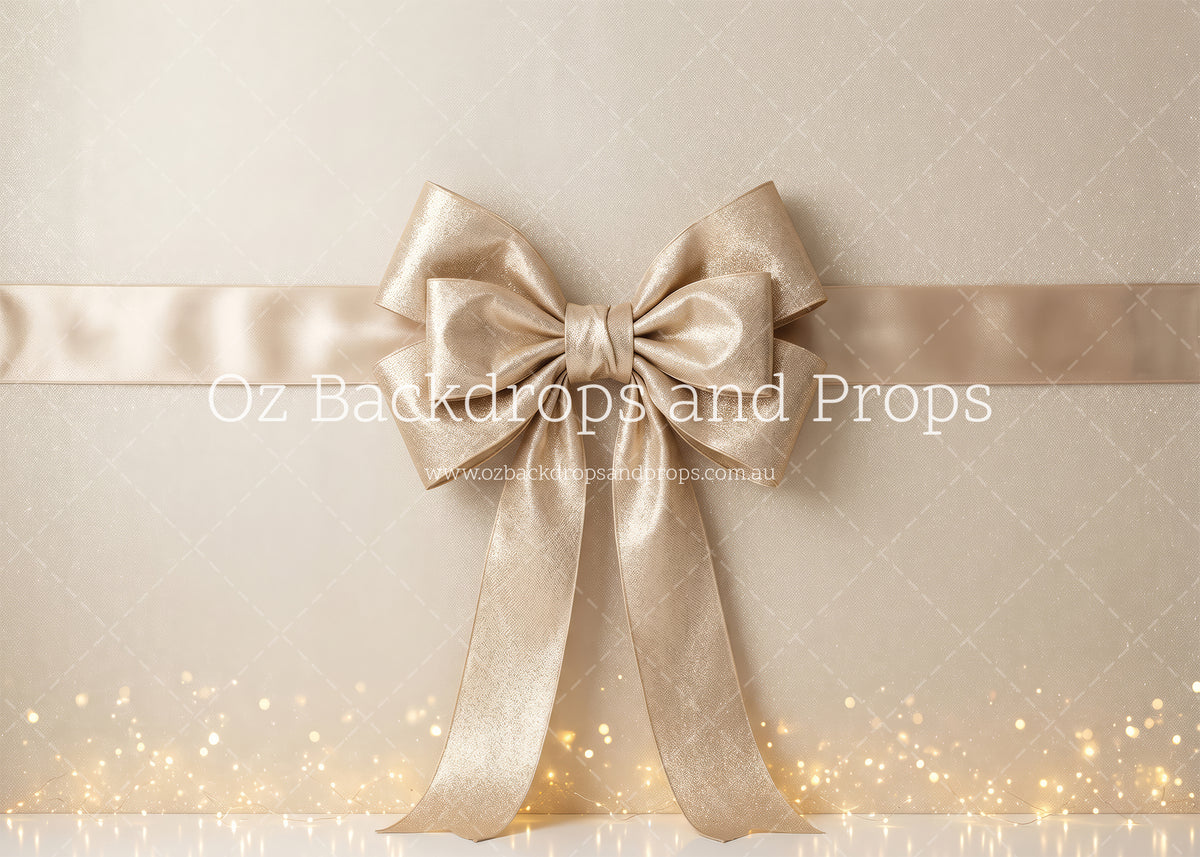 Golden Glimmer Bow