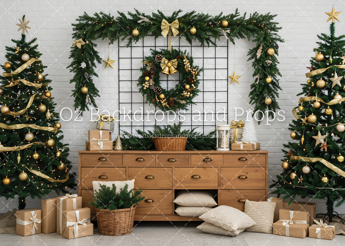 Green and Gold Decorations