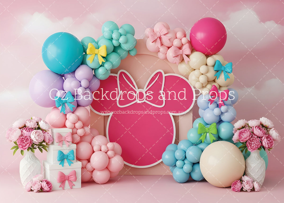 Minnie Balloon Arch