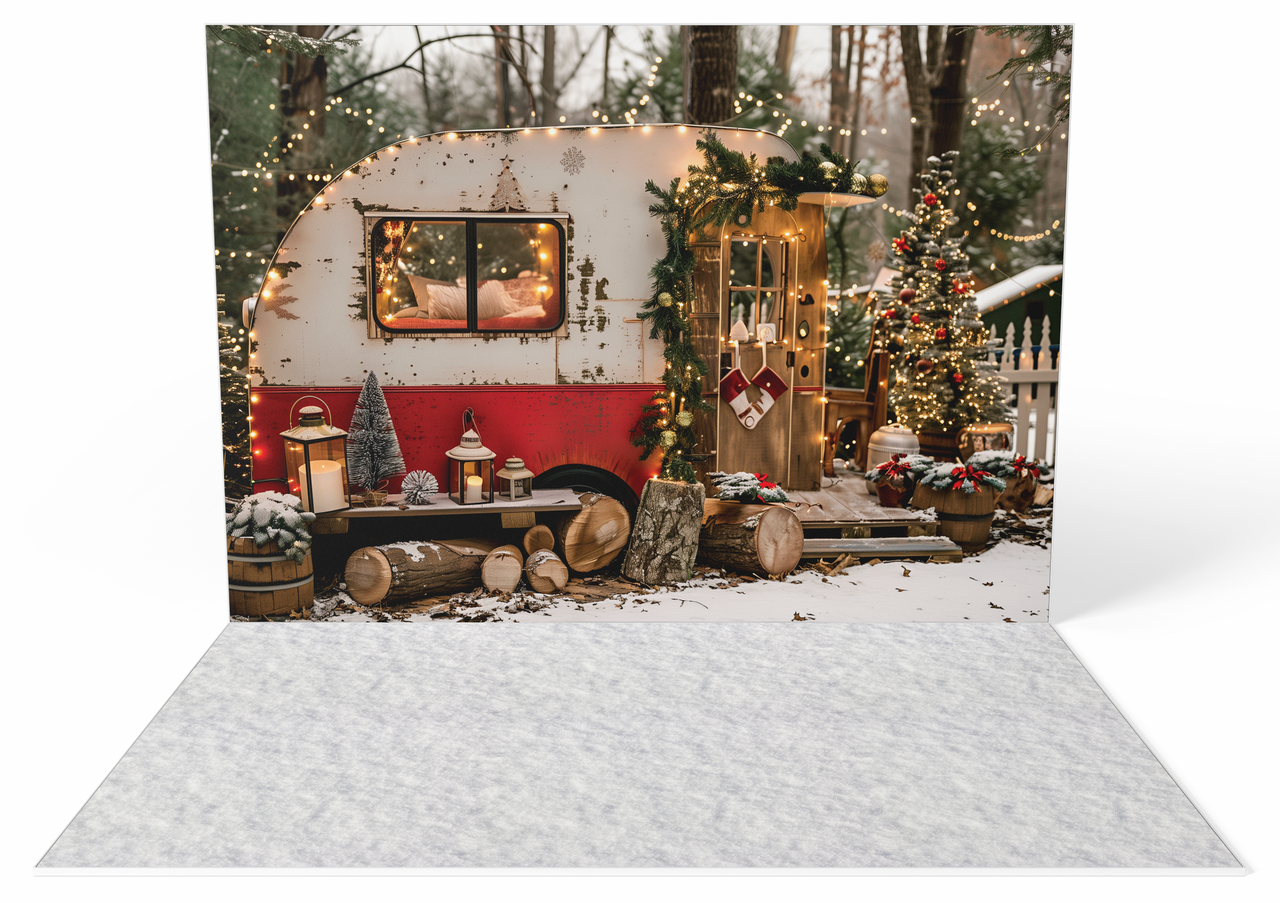Woodsy Christmas Camper